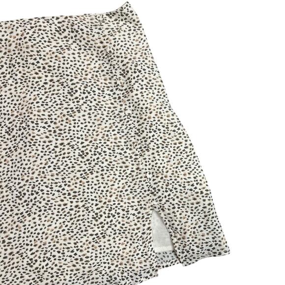 white abercrombie cheetah print skirt - Picture 2 of 7